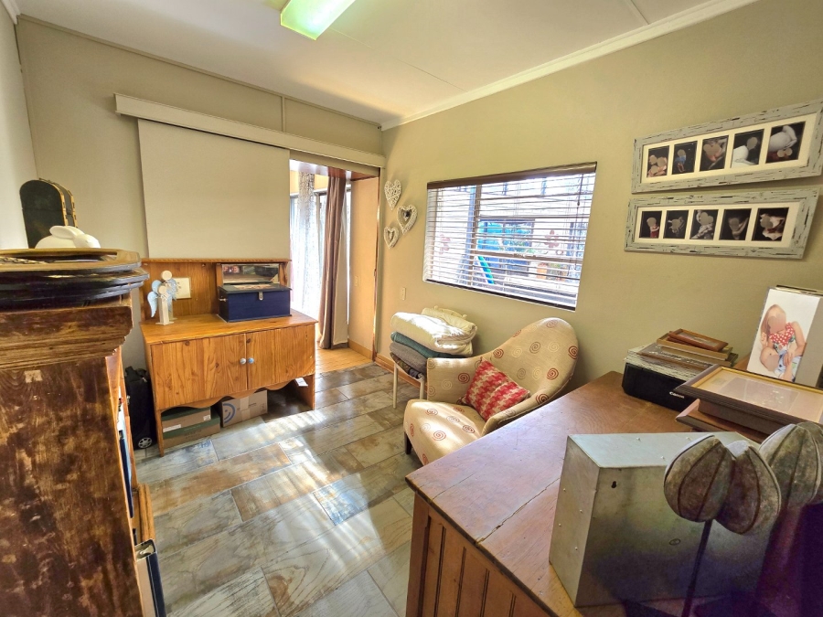 4 Bedroom Property for Sale in La Provance Free State